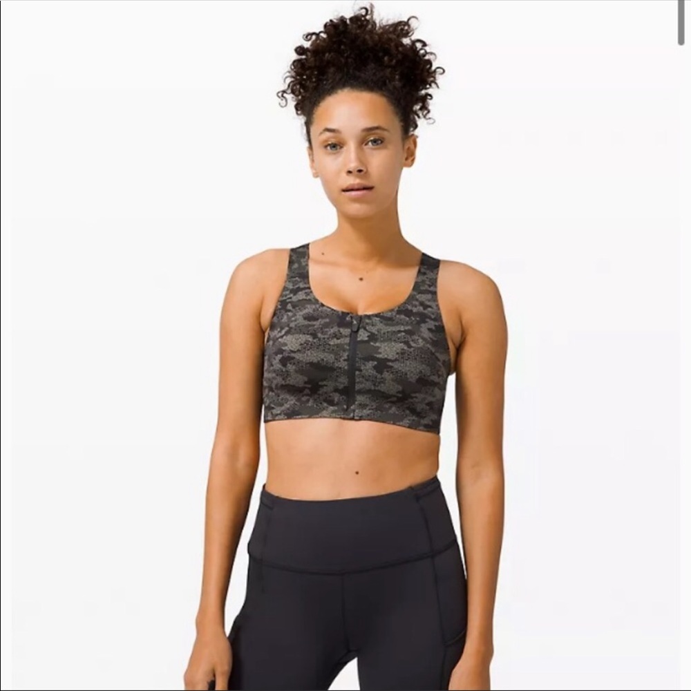BNWT- Lululemon Size 34B Enlite Bra Zip Front